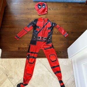 Kids 9/10 (140) Red Superhero Deadpool marvel Costume Jumpsuit with Mask